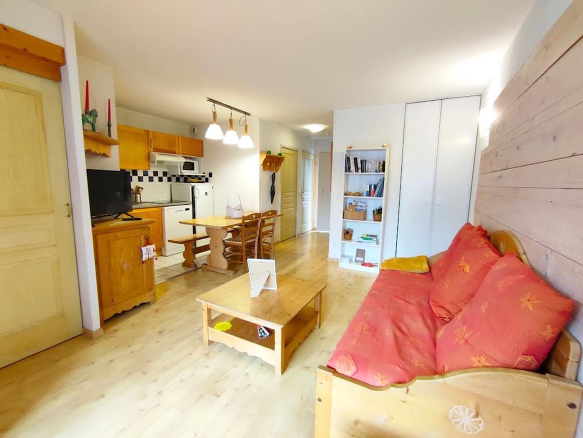 Le 102, T3 Pour 5 Personnes, Vue Montagne, Classe 2 Etoiles Nf, Parking, Piscine En Ete Bagneres-de-Luchon Ngoại thất bức ảnh