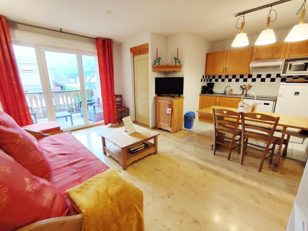 Le 102, T3 Pour 5 Personnes, Vue Montagne, Classe 2 Etoiles Nf, Parking, Piscine En Ete Bagneres-de-Luchon Ngoại thất bức ảnh
